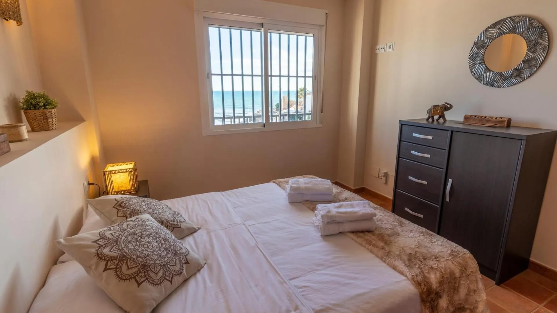 Rentitspain Apartamento Arce 13 Balcon Con Vista Al Mar Nerja Appartamento