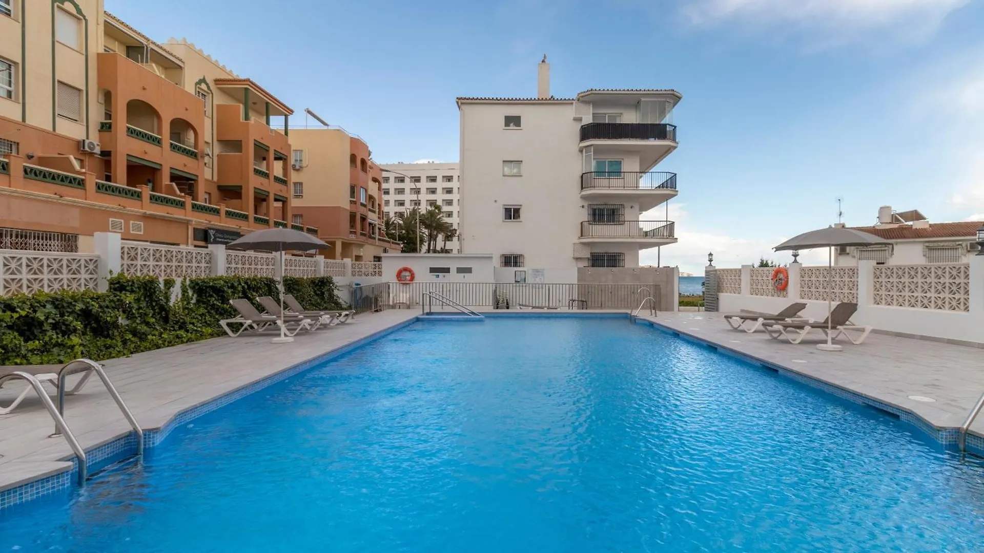 Rentitspain Apartamento Arce 13 Balcon Con Vista Al Mar Nerja Appartamento